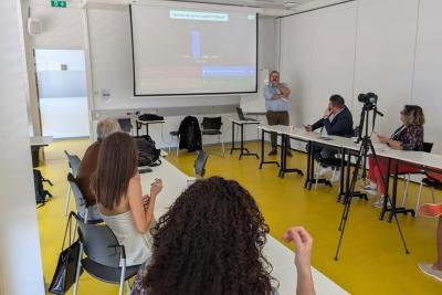 Agrandir l'image 11 sur 18, fenêtre modale