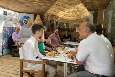 Agrandir l'image 2 sur 20, fenêtre modale