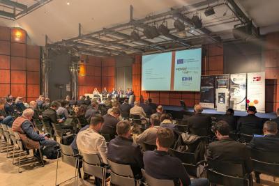 Agrandir l'image 10 sur 34, fenêtre modale