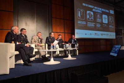 Agrandir l'image 4 sur 34, fenêtre modale