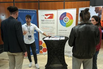 Agrandir l'image 33 sur 34, fenêtre modale